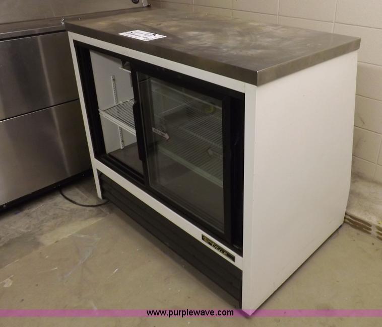 image for item H7139 (3) True refrigerant equipment pieces