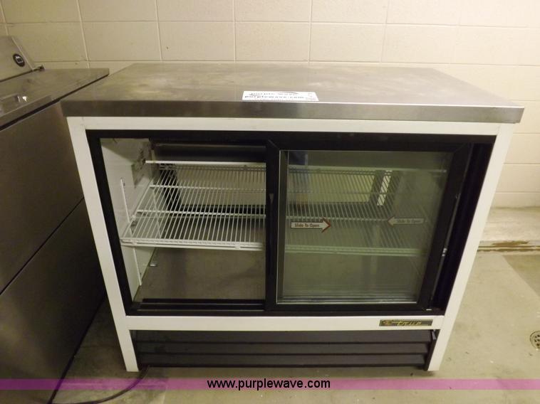 image for item H7139 (3) True refrigerant equipment pieces