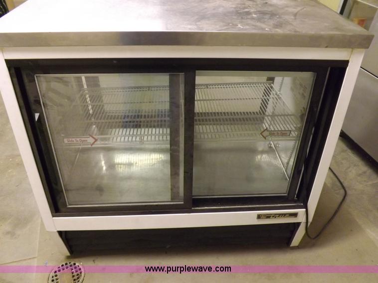 image for item H7139 (3) True refrigerant equipment pieces