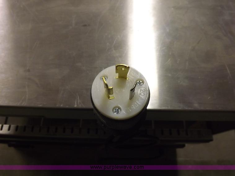 image for item H7140 Assorted food warming service equipment