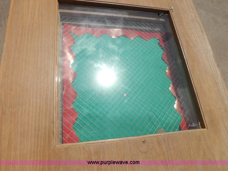 image for item H7141 Approximately 28 Oak veneer solid core doors