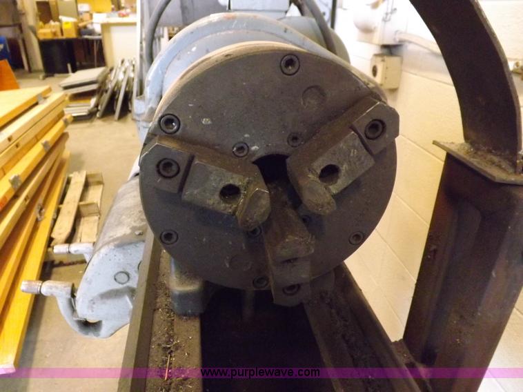 image for item H7142 Southbend metal lathe