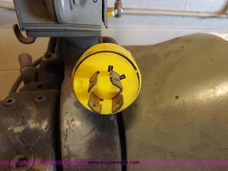 image for item H7142 Southbend metal lathe