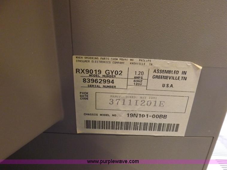 image for item H7143 Approximately 24 Magnavox 19" television sets