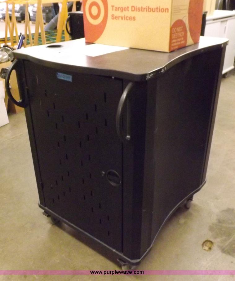 image for item H7148 (32) computers