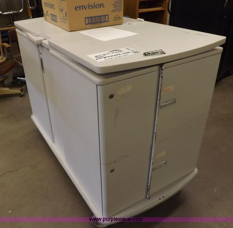 image for item H7153 (32) computers