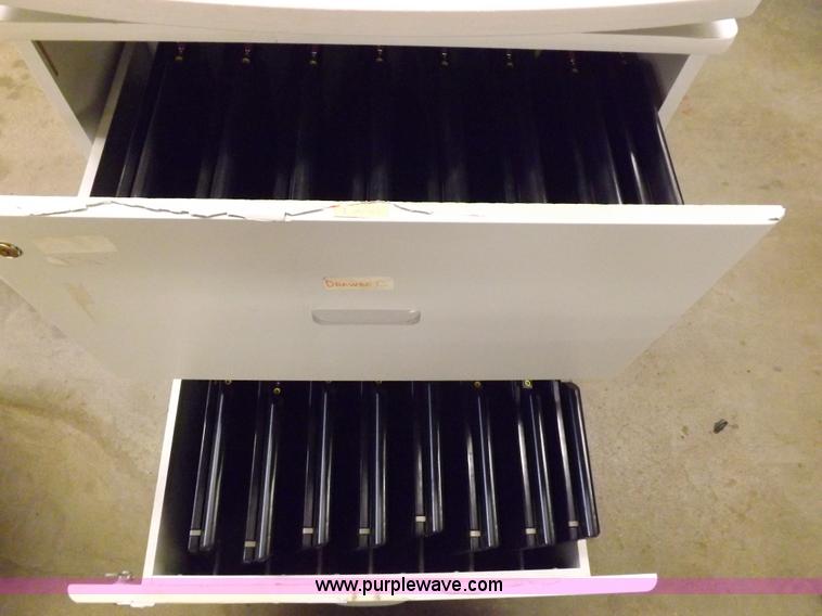 image for item H7153 (32) computers