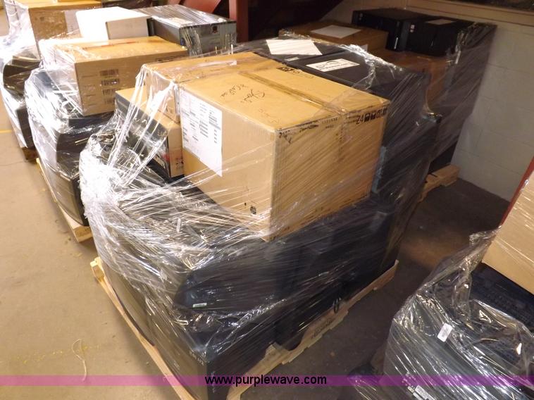 image for item H7156 (12) IBM Netvista 8307-480 computers