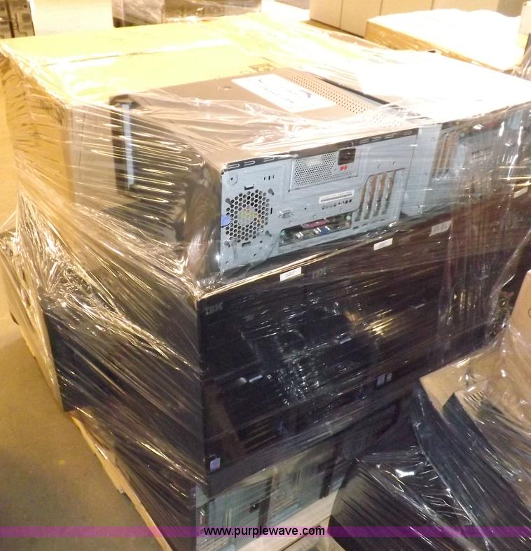 image for item H7156 (12) IBM Netvista 8307-480 computers