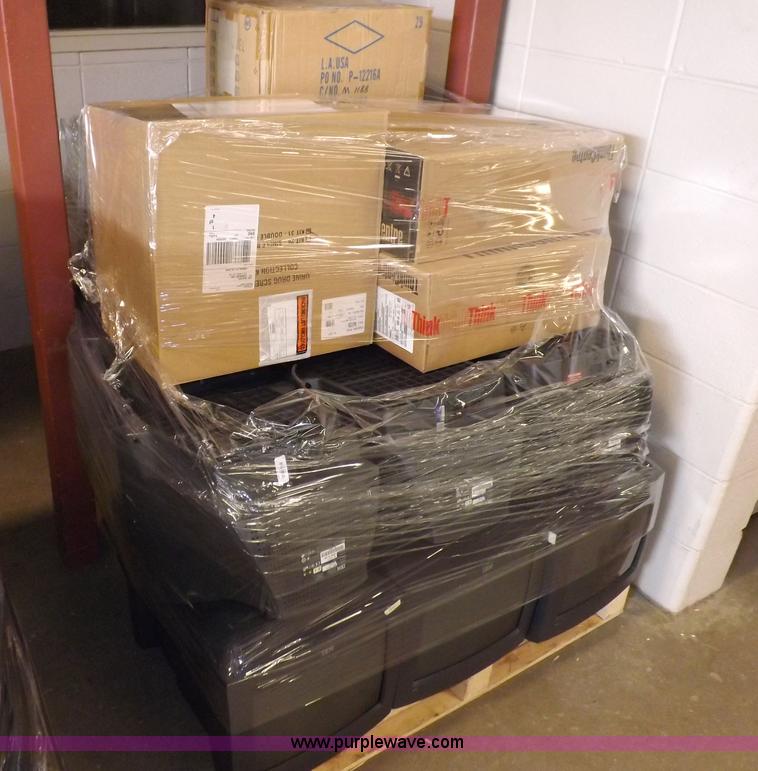 image for item H7158 (12) IBM Thinkcenter 8189-W6Q desktop computers