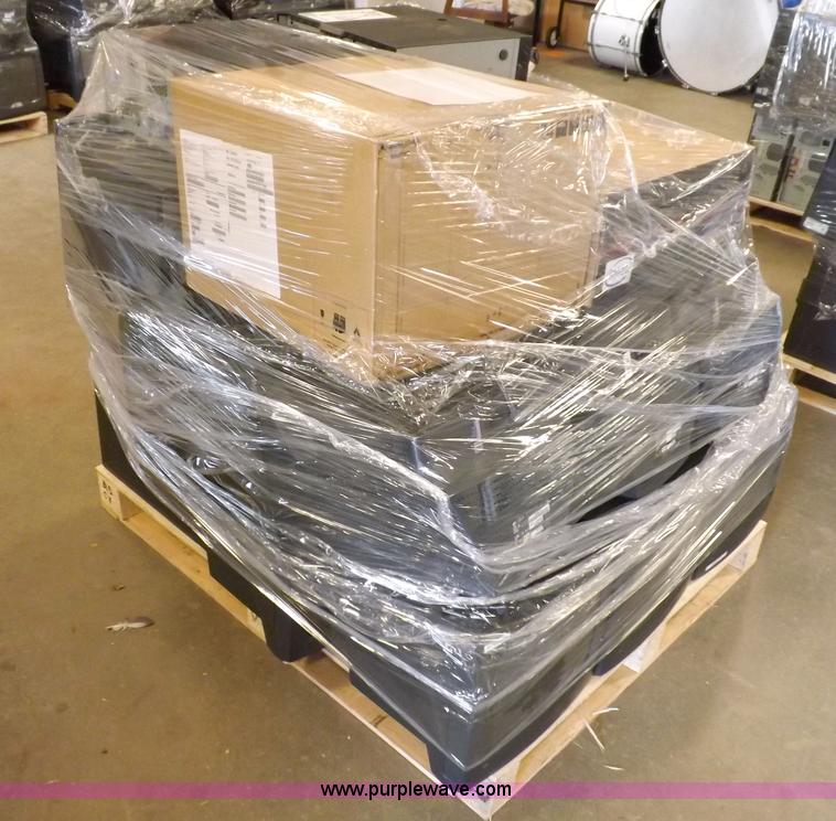 image for item H7159 (12) IBM Thinkcenter 8189-W6Q desktop computers