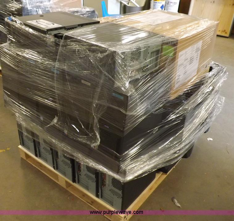 image for item H7159 (12) IBM Thinkcenter 8189-W6Q desktop computers