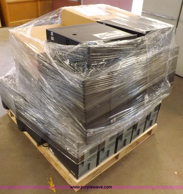 image for item H7159 (12) IBM Thinkcenter 8189-W6Q desktop computers