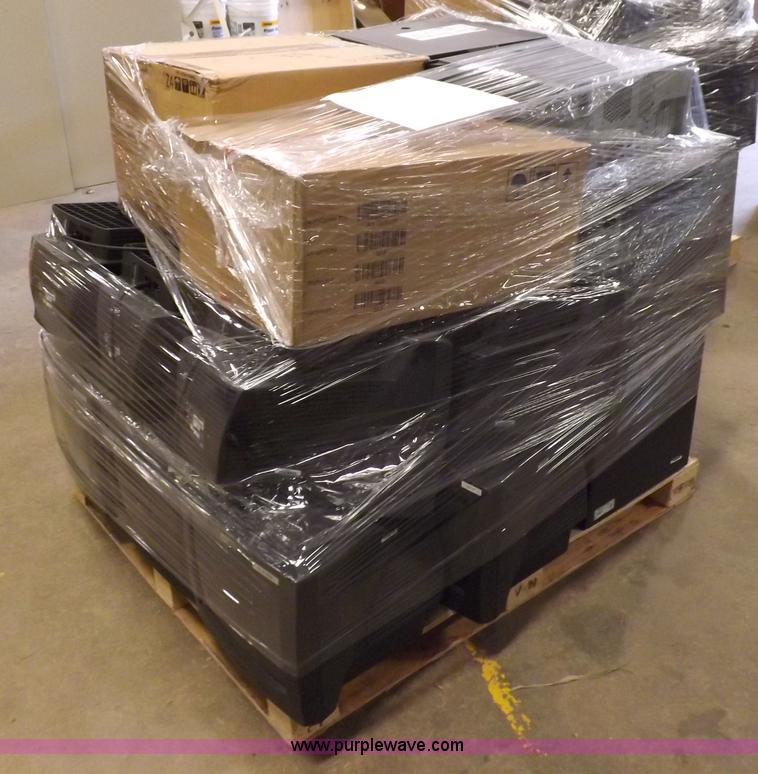 image for item H7161 (12) IBM Thinkcenter 8189-W6Q desktop computers