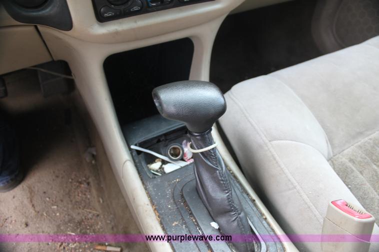 image for item H7451 2003 Chevrolet Impala LS