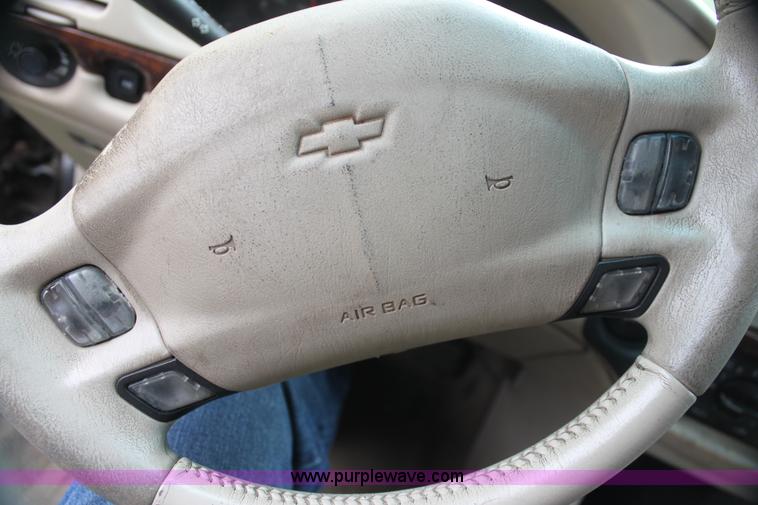 image for item H7451 2003 Chevrolet Impala LS