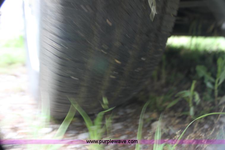 image for item H7451 2003 Chevrolet Impala LS