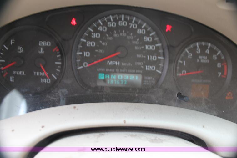 image for item H7451 2003 Chevrolet Impala LS