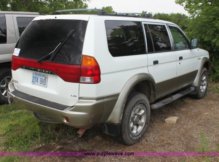 image for item H7453 1998 Mitsubishi Montero Sport LS SUV