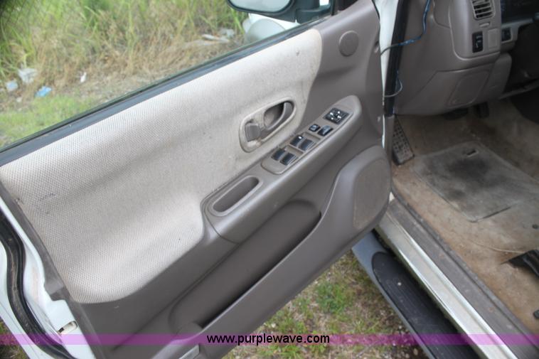 image for item H7453 1998 Mitsubishi Montero Sport LS SUV