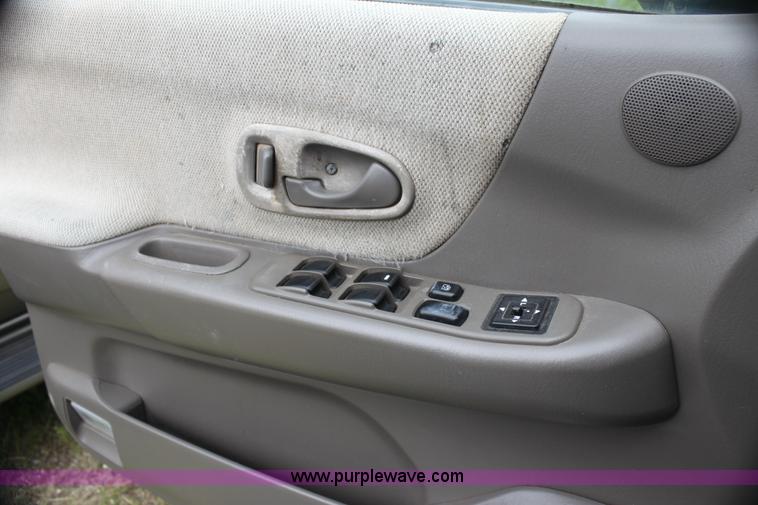 image for item H7453 1998 Mitsubishi Montero Sport LS SUV