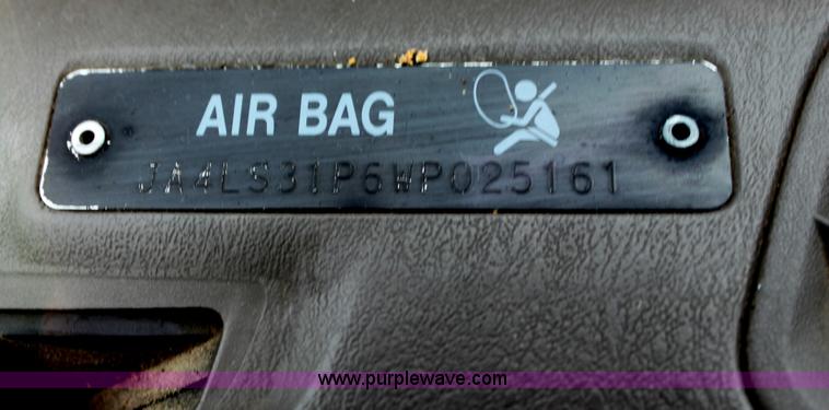 image for item H7453 1998 Mitsubishi Montero Sport LS SUV