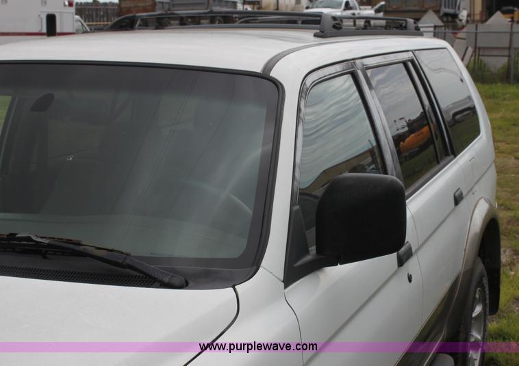 image for item H7453 1998 Mitsubishi Montero Sport LS SUV