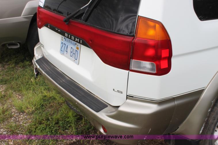 image for item H7453 1998 Mitsubishi Montero Sport LS SUV