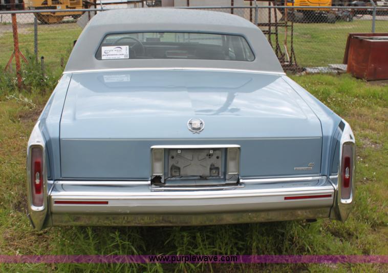image for item H7454 1991 Cadillac Brougham