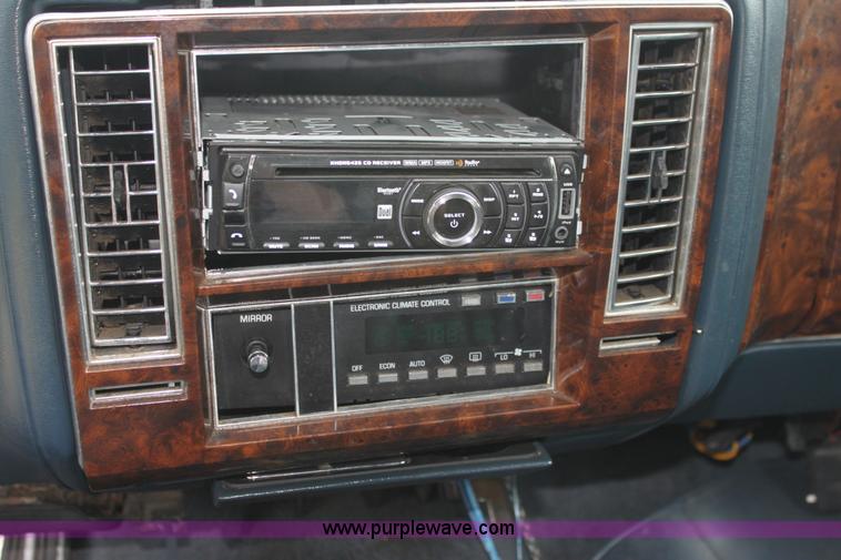 image for item H7454 1991 Cadillac Brougham