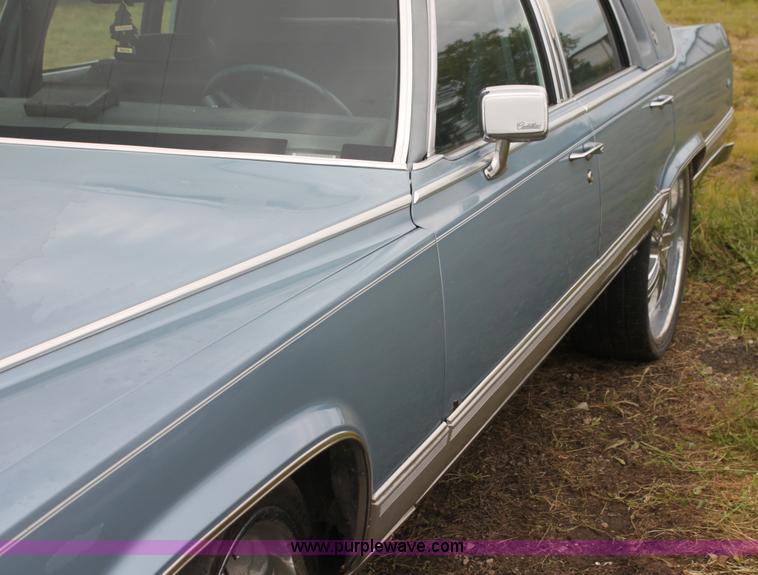 image for item H7454 1991 Cadillac Brougham