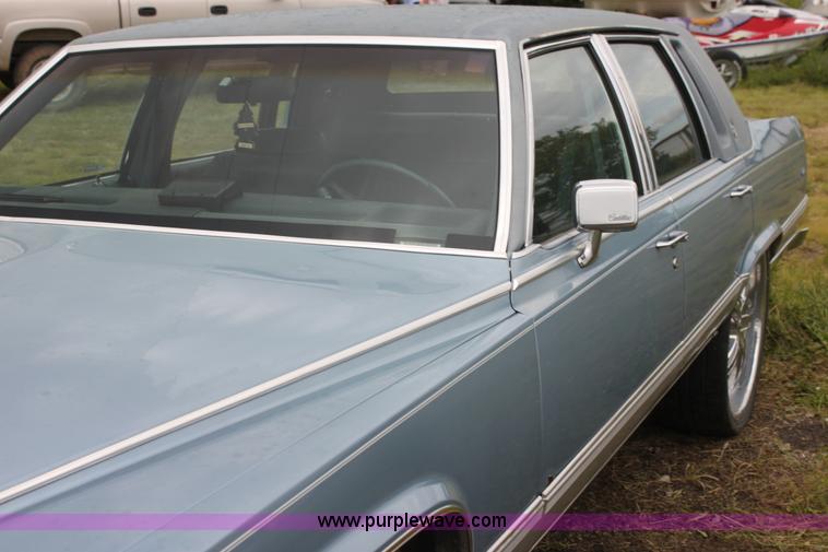 image for item H7454 1991 Cadillac Brougham