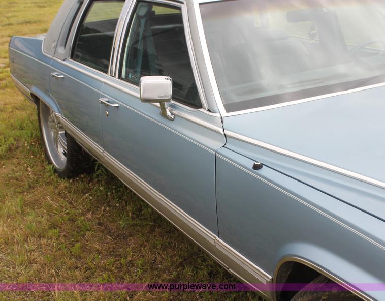 image for item H7454 1991 Cadillac Brougham