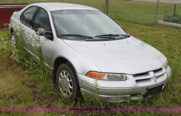 image for item H7455 2000 Dodge Stratus ES