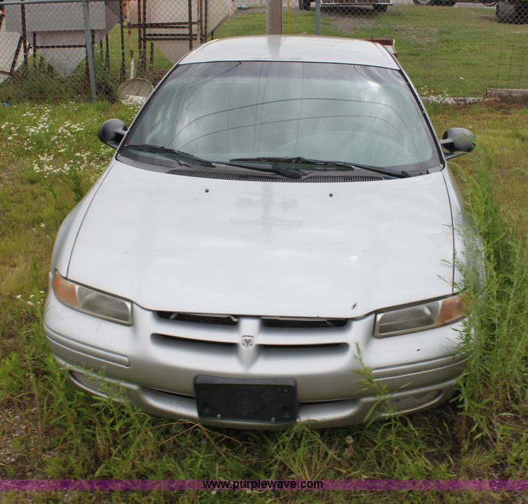 image for item H7455 2000 Dodge Stratus ES