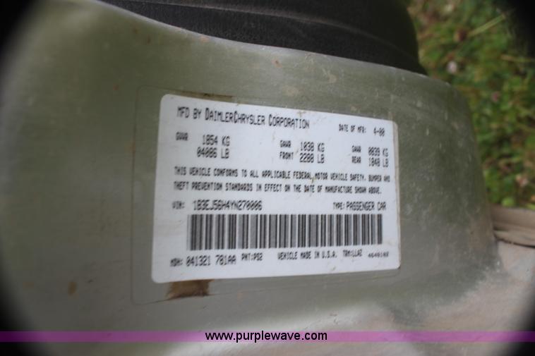 image for item H7455 2000 Dodge Stratus ES