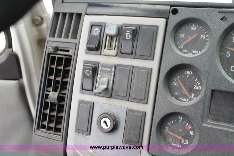 image for item H7456 1996 Freightliner FL60 emergency vehicle