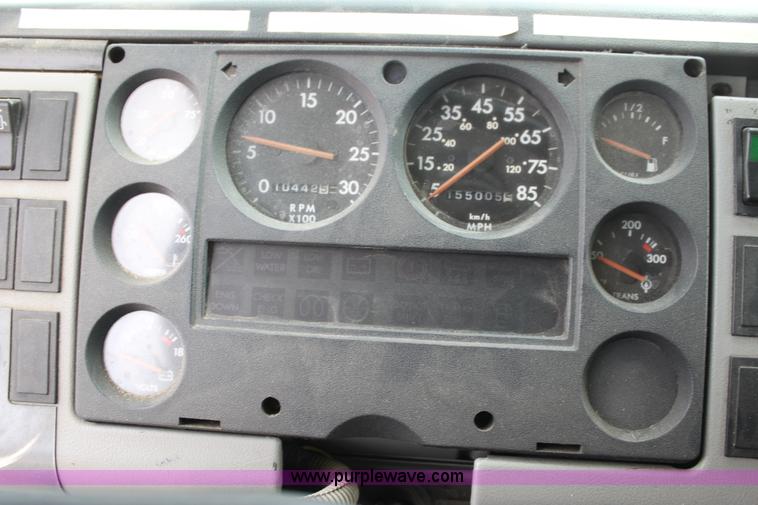 image for item H7456 1996 Freightliner FL60 emergency vehicle