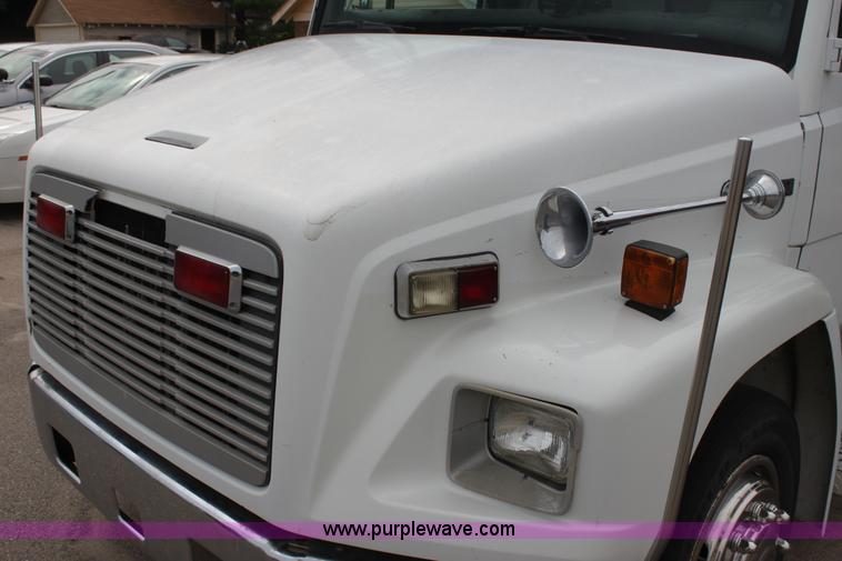 image for item H7456 1996 Freightliner FL60 emergency vehicle