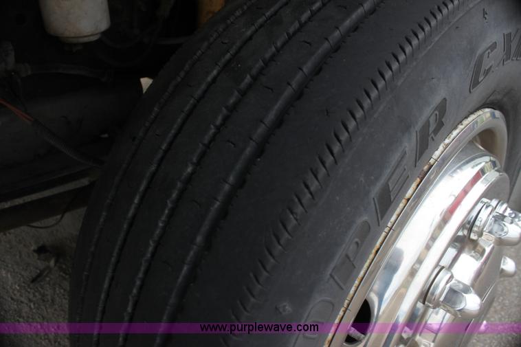 image for item H7456 1996 Freightliner FL60 emergency vehicle