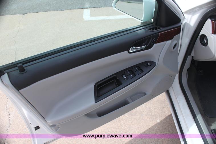 image for item H7457 2008 Chevrolet Impala LT