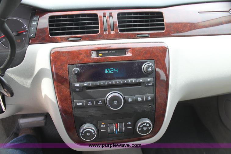 image for item H7457 2008 Chevrolet Impala LT