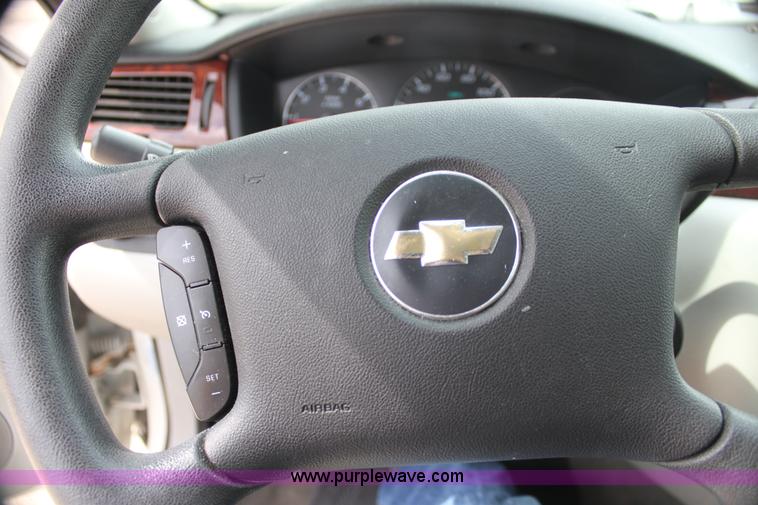 image for item H7457 2008 Chevrolet Impala LT
