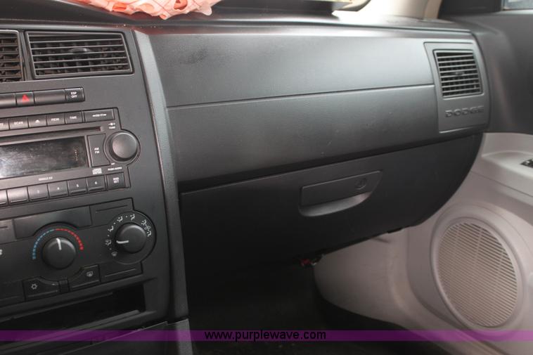 image for item H7458 2007 Dodge Charger