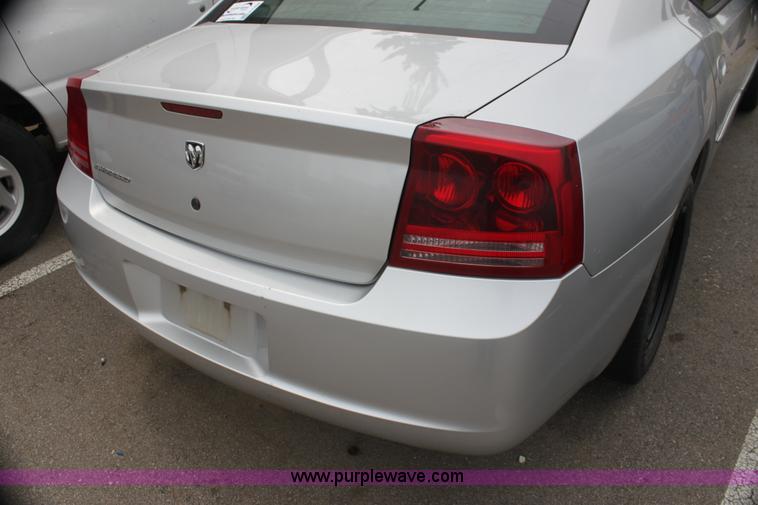 image for item H7458 2007 Dodge Charger