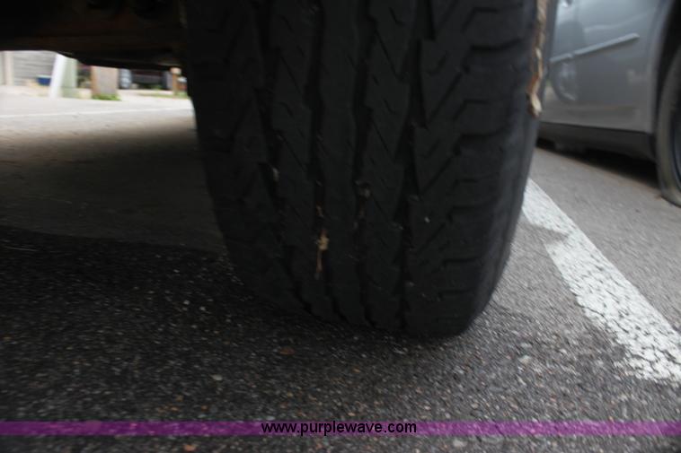 image for item H7459 2002 Ford Econoline E350 Extended van