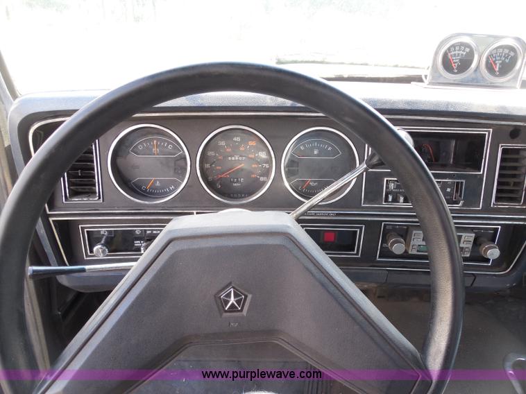 image for item H9996 1986 Dodge W250 pickup truck