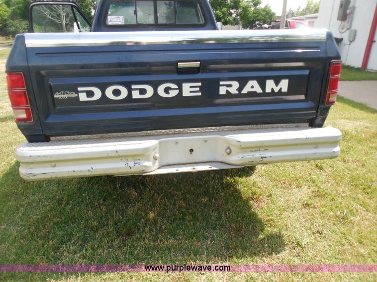 image for item H9996 1986 Dodge W250 pickup truck
