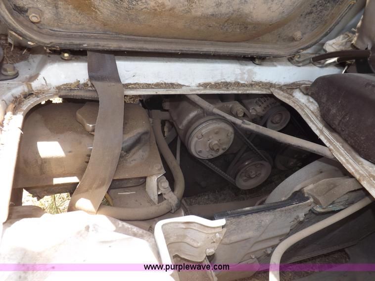 image for item I7741 1992 Daihatsu HiJet utility vehicle