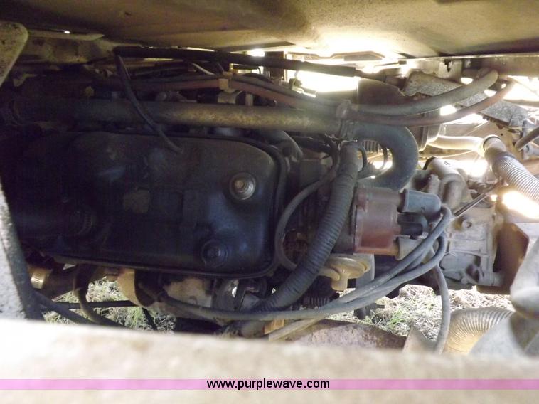 image for item I7741 1992 Daihatsu HiJet utility vehicle